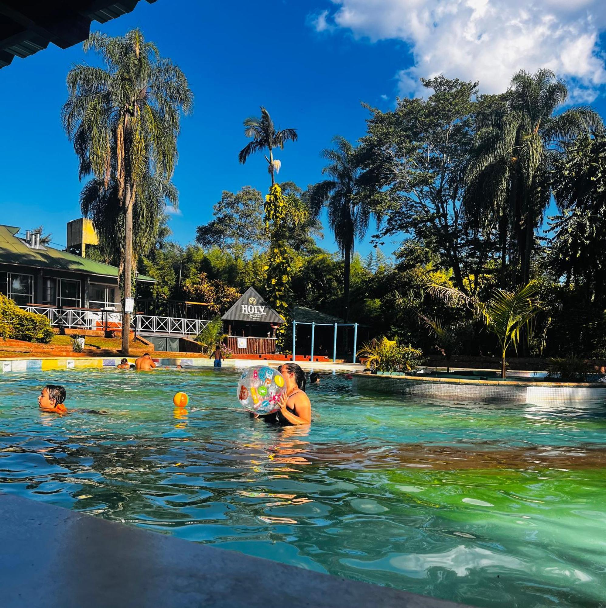 Beer Hotel Iguazu Puerto Iguazu Ngoại thất bức ảnh